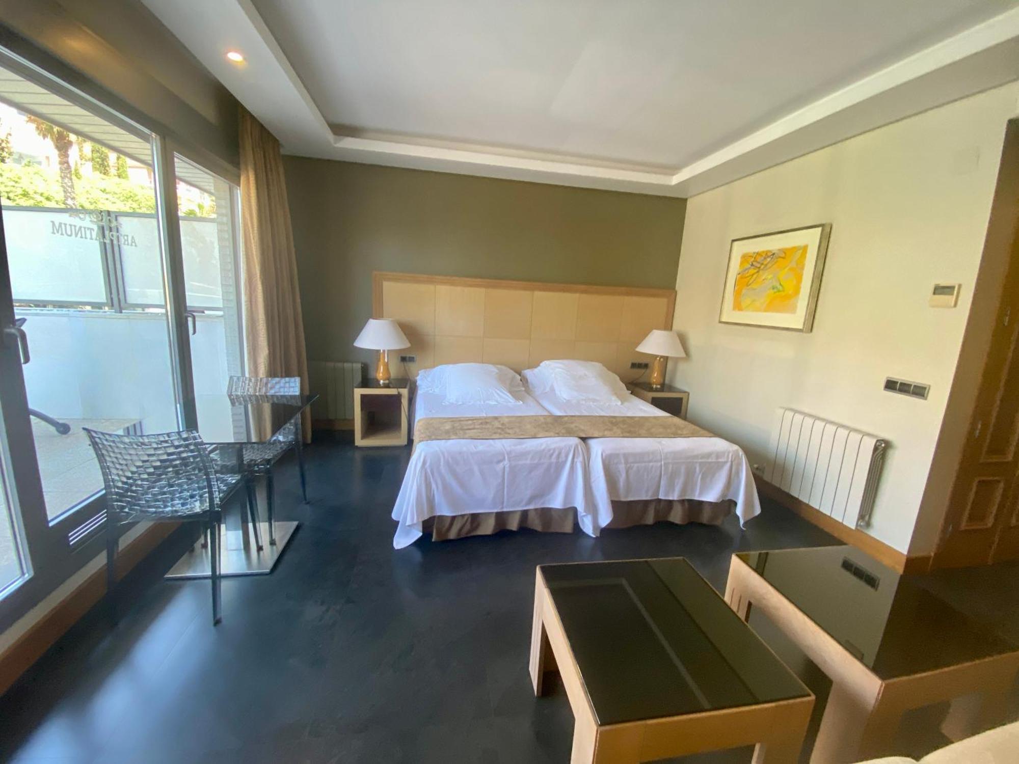 Artplatinum Suites&Apartments 베날마데나코스타 외부 사진