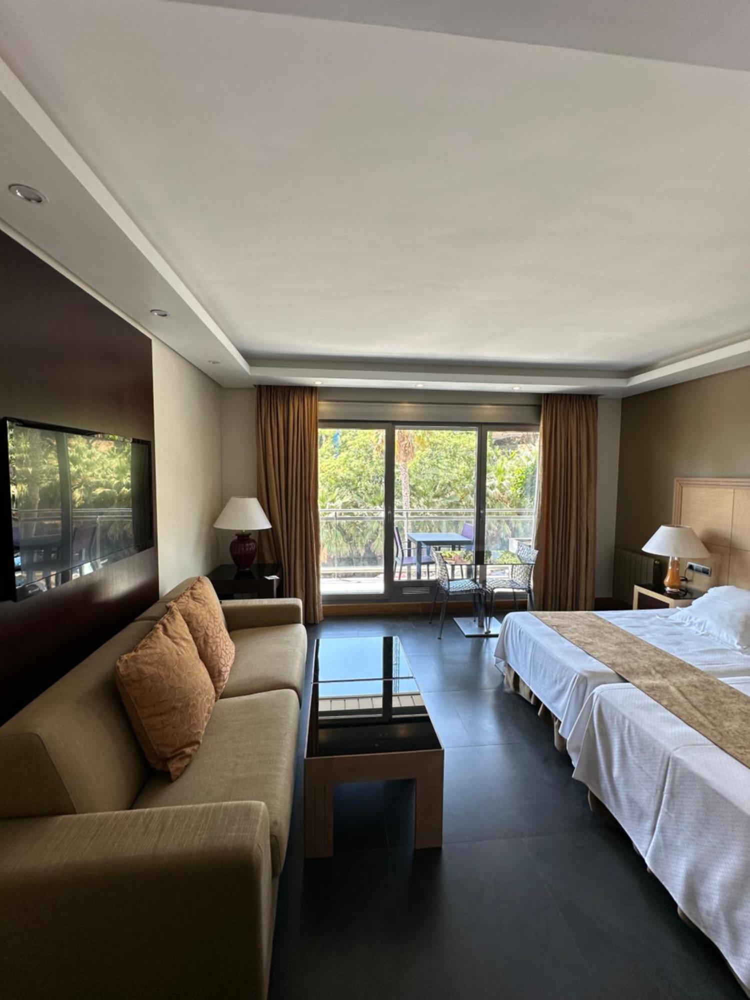Artplatinum Suites&Apartments 베날마데나코스타 외부 사진